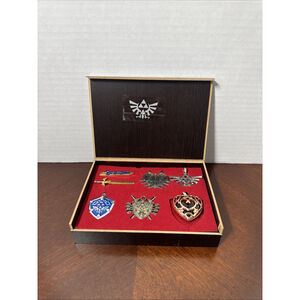 7pcs Lot Legend of Zelda Link Hylian Sword Keychain Necklace Collection Gift Toy